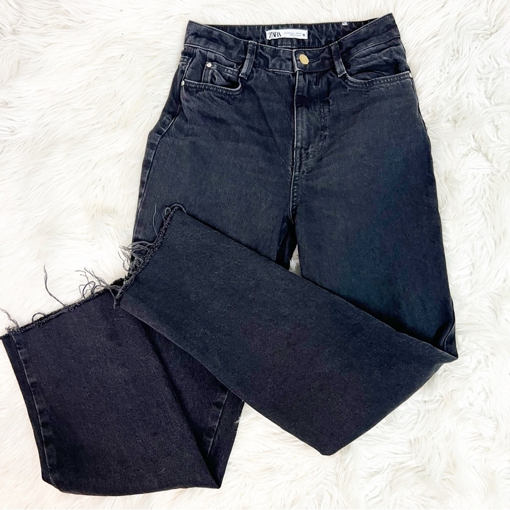 ZARA BLACK FRAY HEM STRAIGHT LEG HIGH RISE JEANS WOMENS SZ 2 - Picture 1 of 6